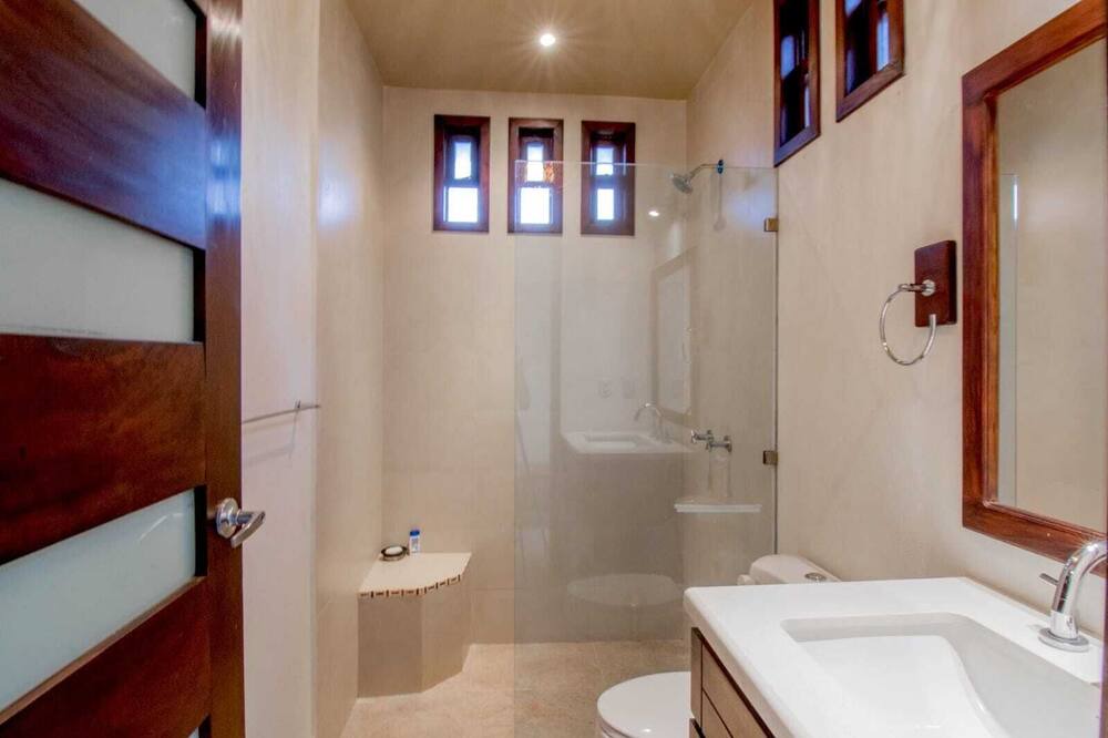 Photo of Bathroom in Popoyo