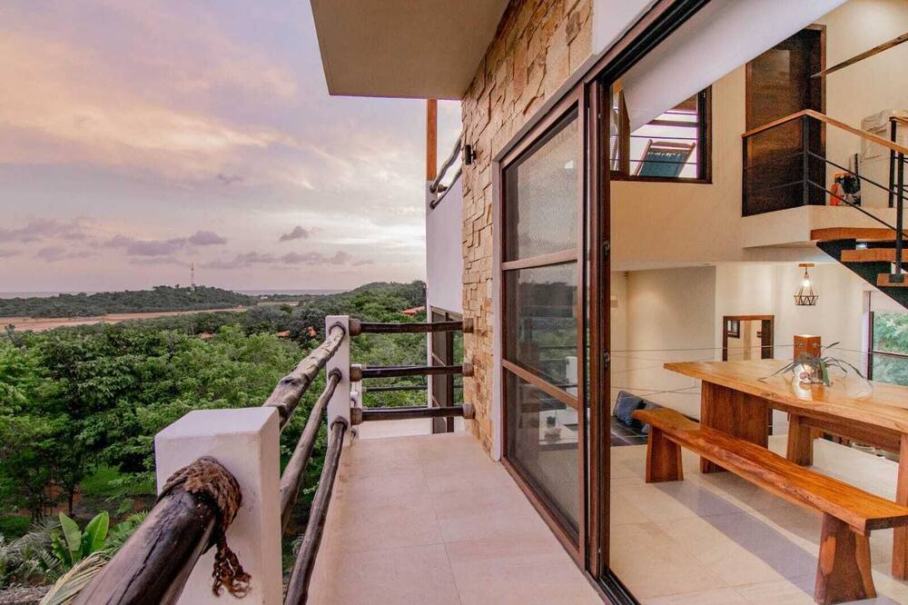 Photo of Patio Balcony in Popoyo
