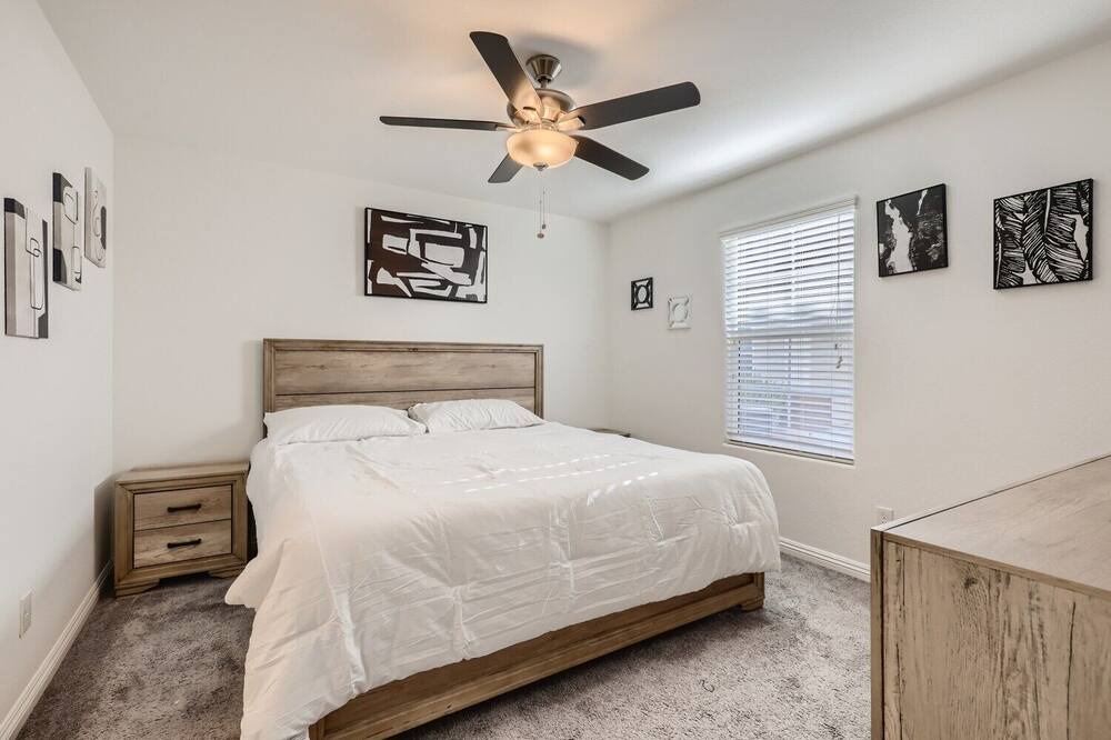 Photo of Bedroom in Nellis Air Force Base