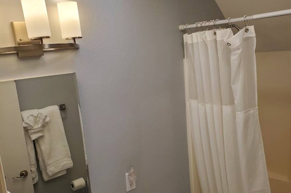 Photo of Bathroom in Park Hill