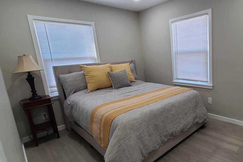 Photo of Bedroom in Callender