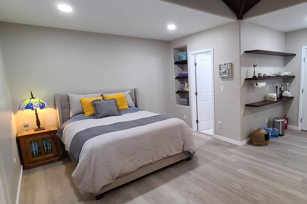 Photo of Bedroom in Callender