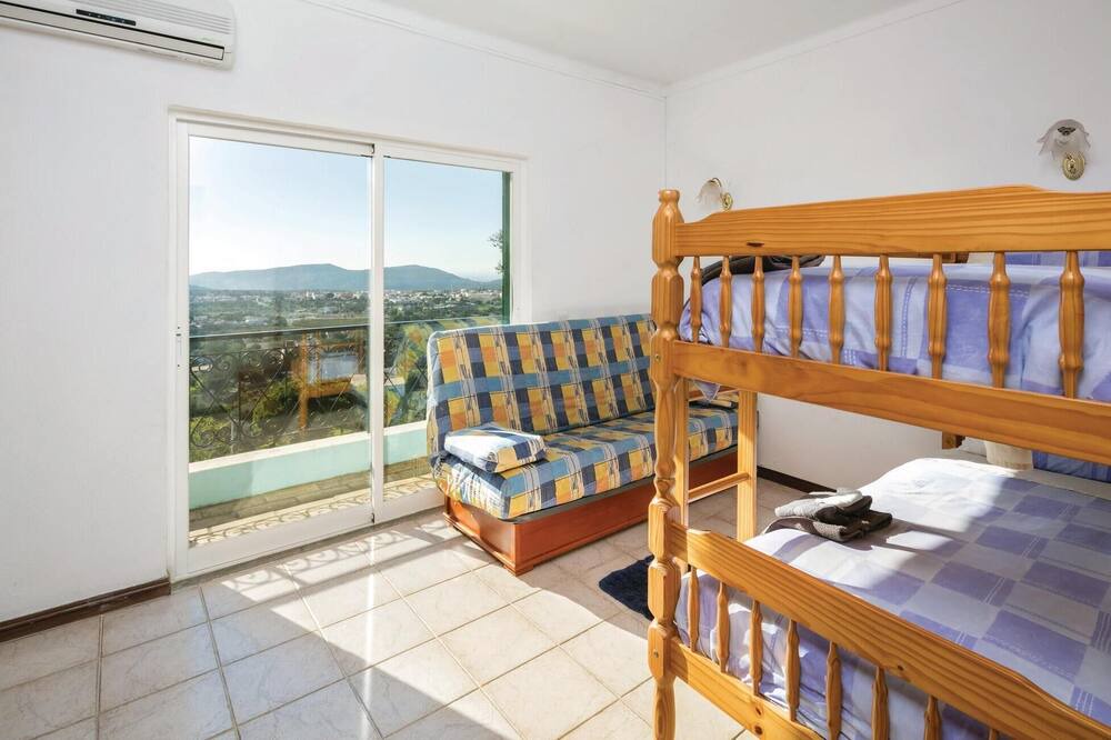 Photo of Bedroom in Campina