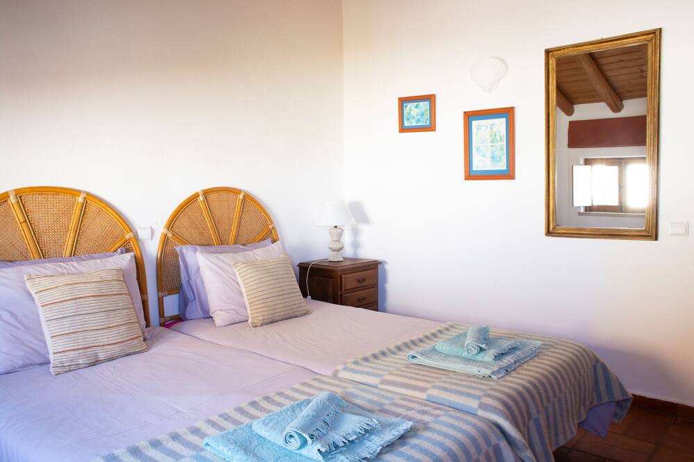 Photo of Bedroom in Bensafrim