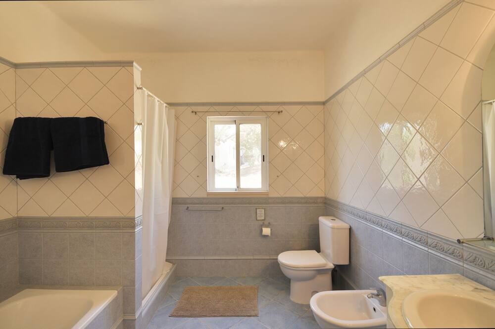 Photo of Bathroom in Vale do Telheiro