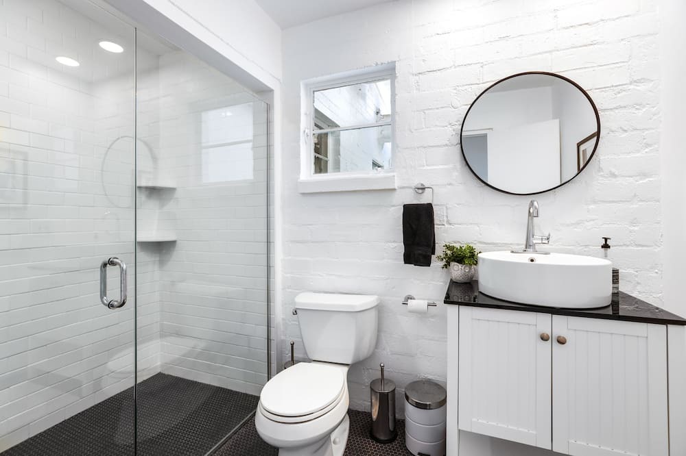 Photo of Bathroom in Sunrise Vista Chino