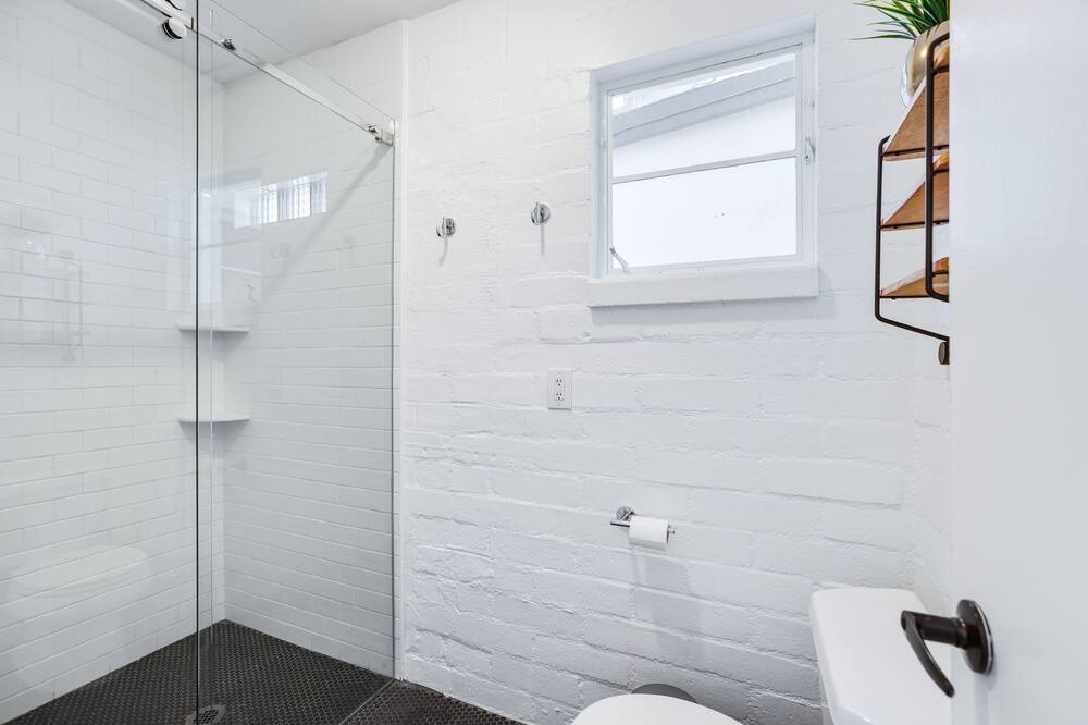Photo of Bathroom in Sunrise Vista Chino