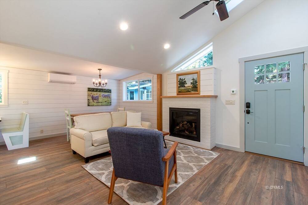 Photo of Livingroom in Idyllwild