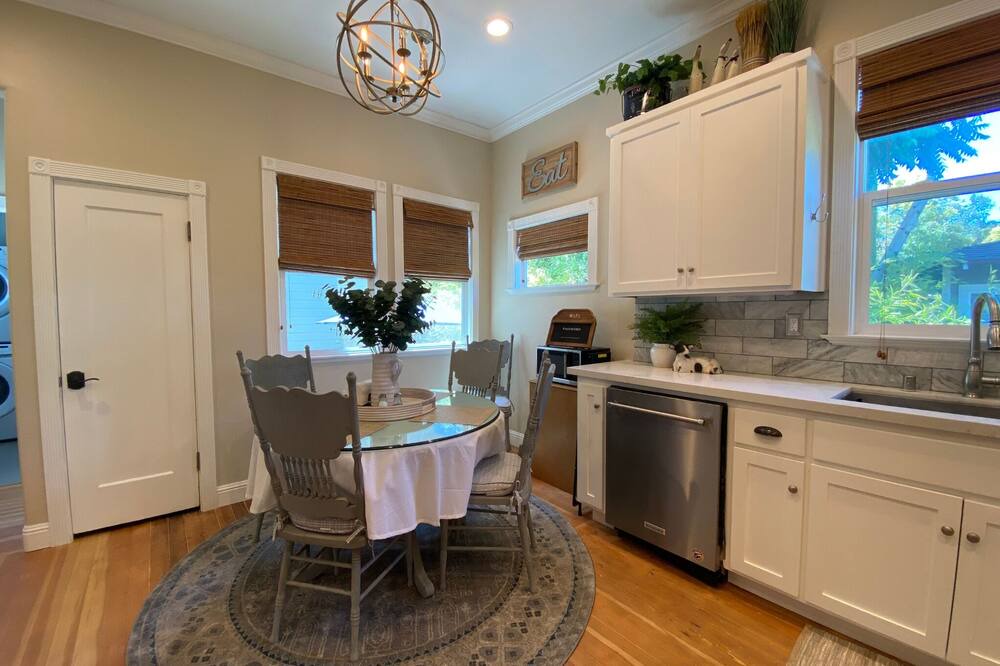 Photo of Kitchen in Cloverdale