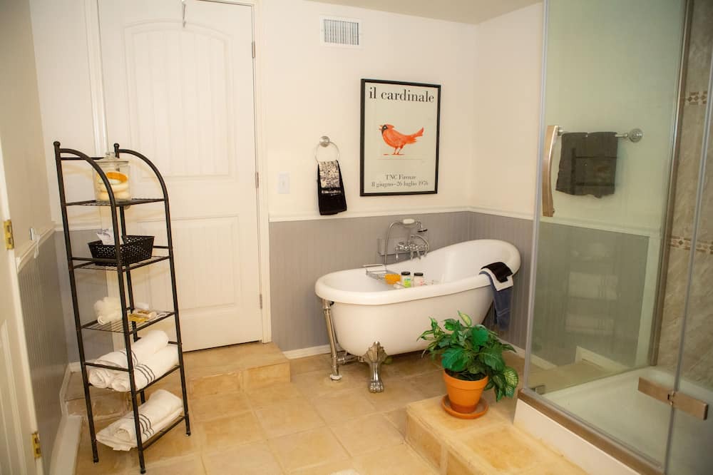 Photo of Bathroom in Julian