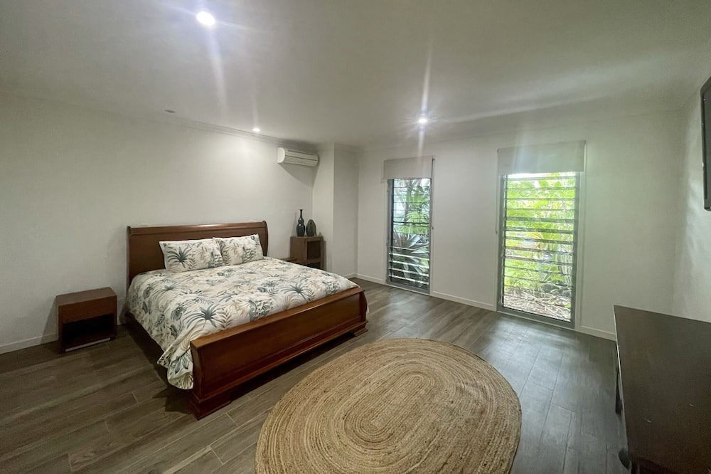 Photo of Bedroom in Mermaid Beach
