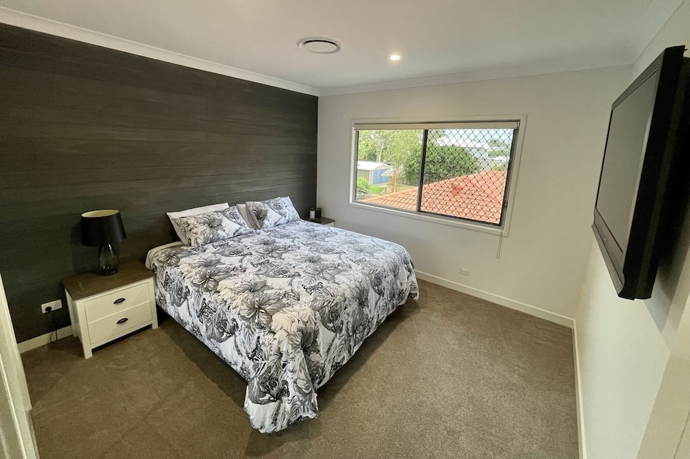 Photo of Bedroom in Mermaid Beach