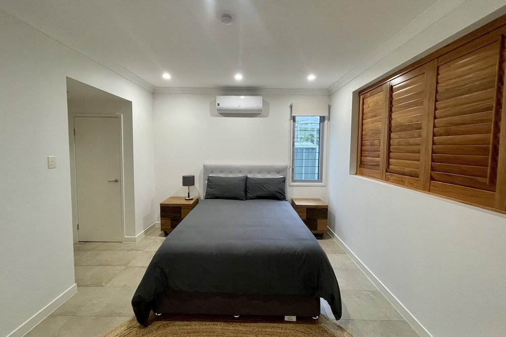 Photo of Bedroom in Mermaid Beach