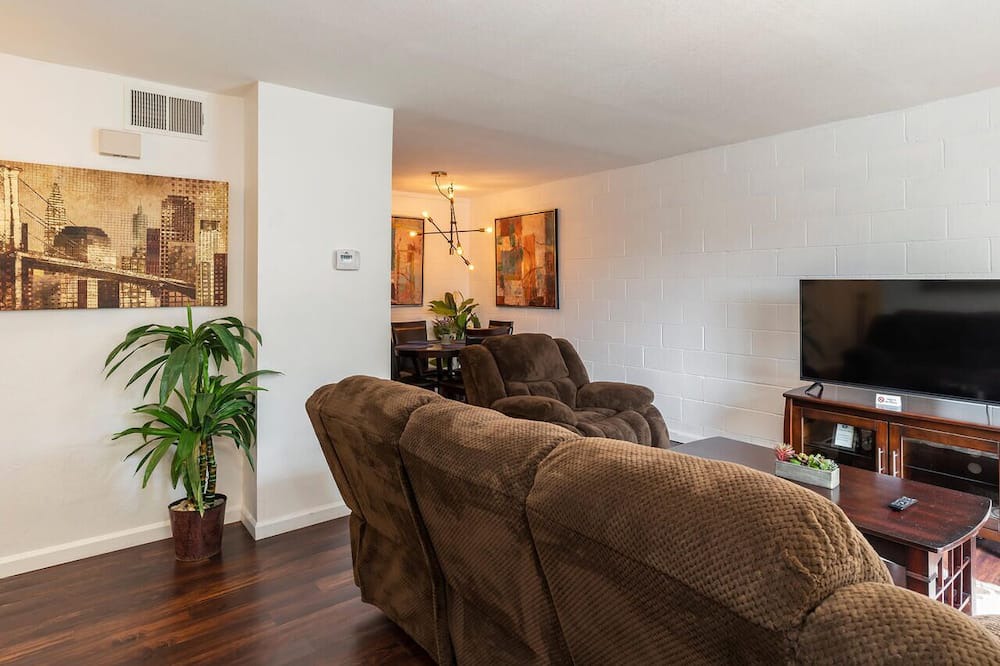 Photo of Livingroom in Northeast Reno