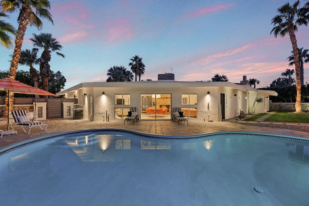 Photo of Outdoor in Sunrise Vista Chino