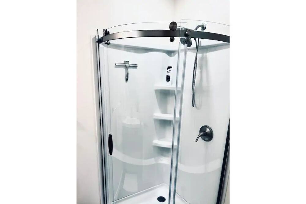 Photo of Bathroom in Woodlands