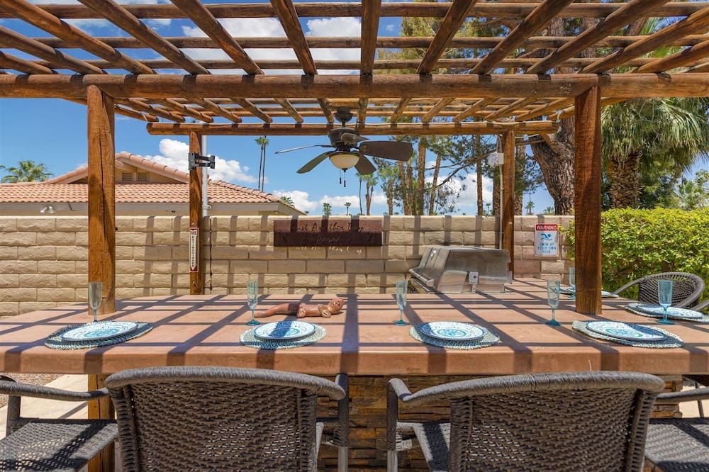 Photo of Patio Balcony in Araby