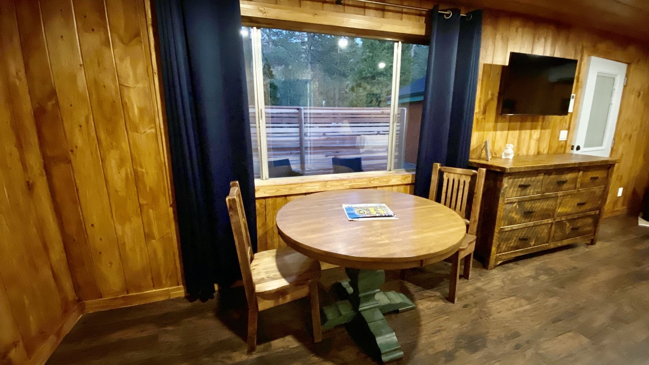 Photo of Bedroom in Idyllwild