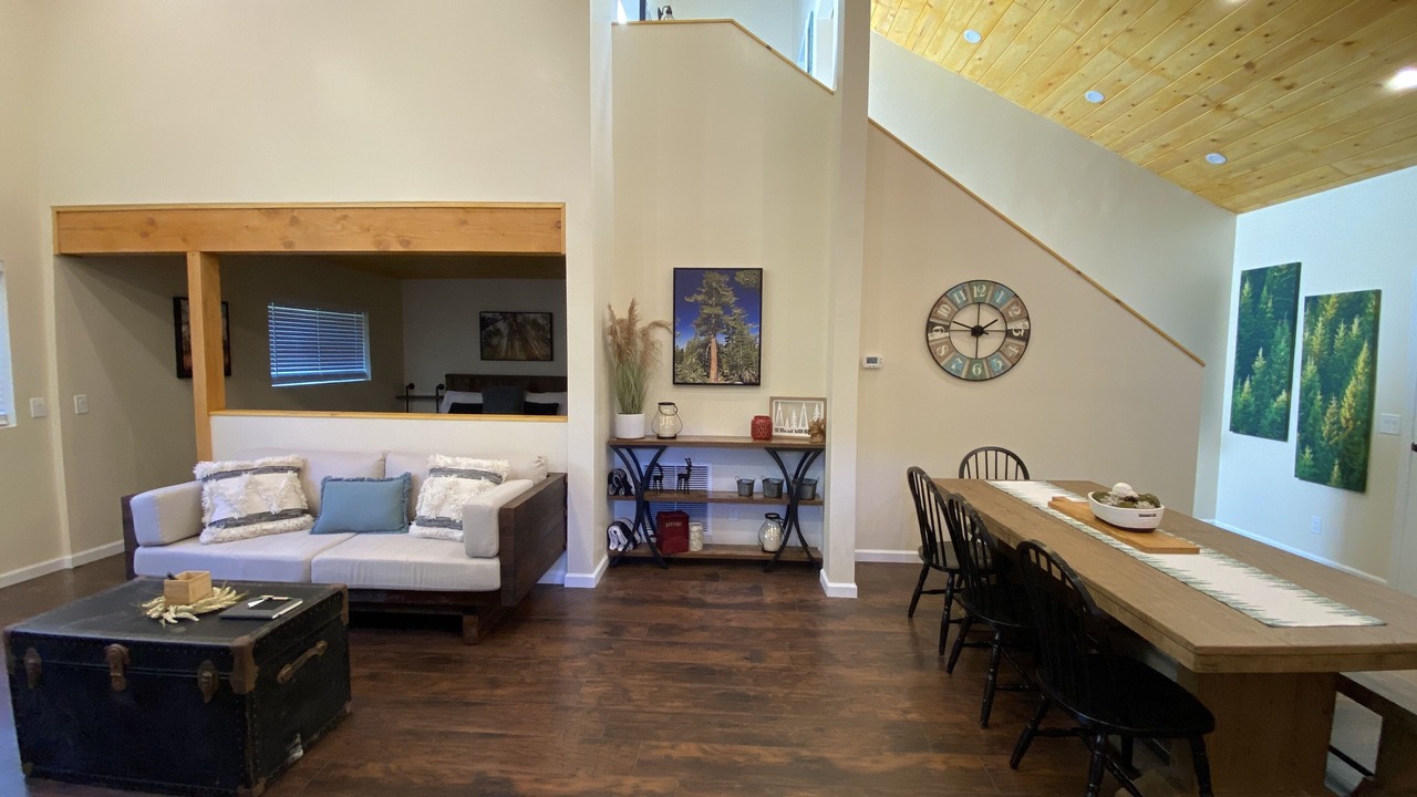 Photo of Livingroom in Idyllwild