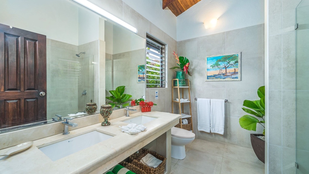 Photo of Bathroom in Playa Langosta