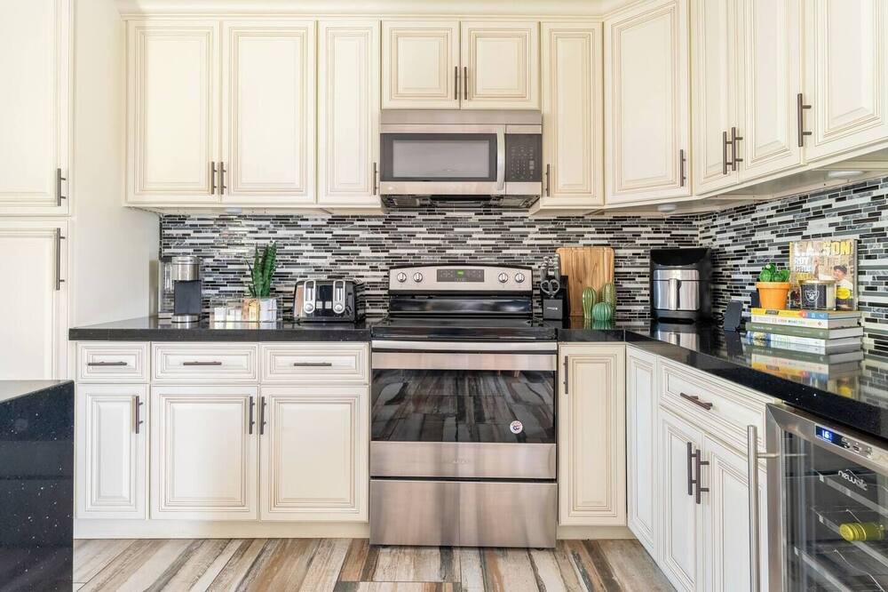 Photo of Kitchen in Rancho Oakey
