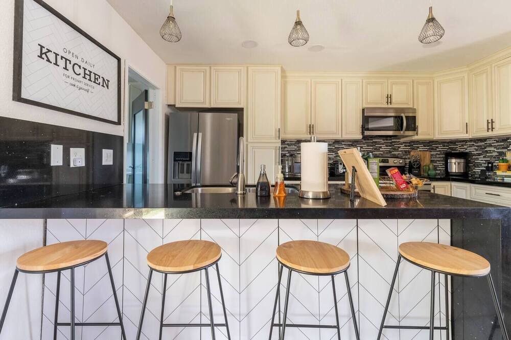 Photo of Kitchen in Rancho Oakey