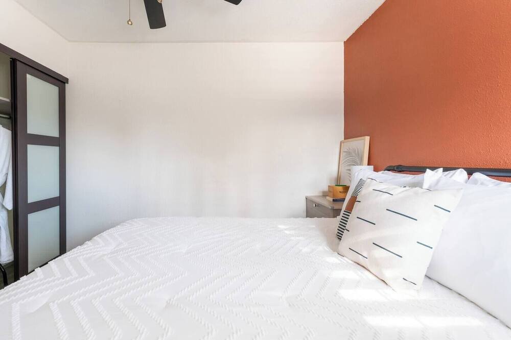 Photo of Bedroom in Rancho Oakey