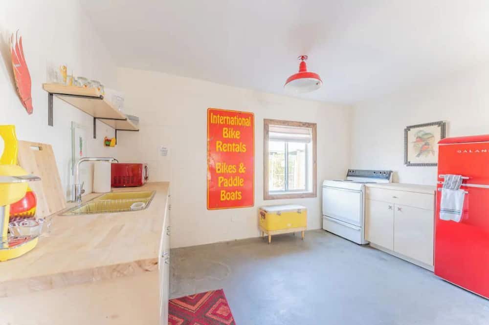 Photo of Kitchen in Twentynine Palms