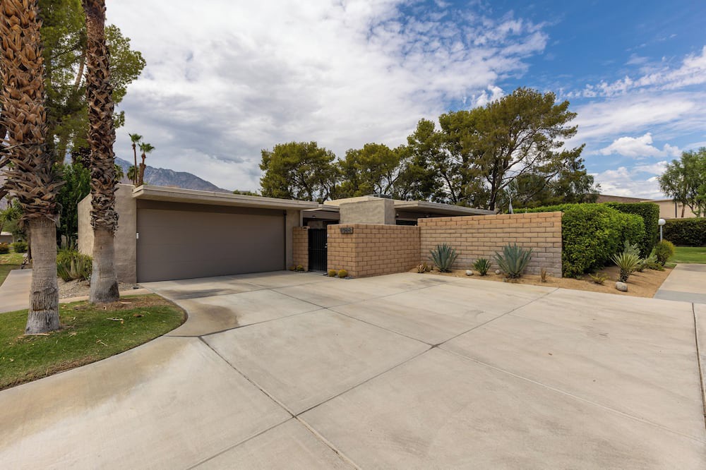 Photo of Outdoor in Sunrise Vista Chino