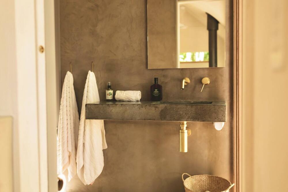 Photo of Bathroom in Ocean Shores