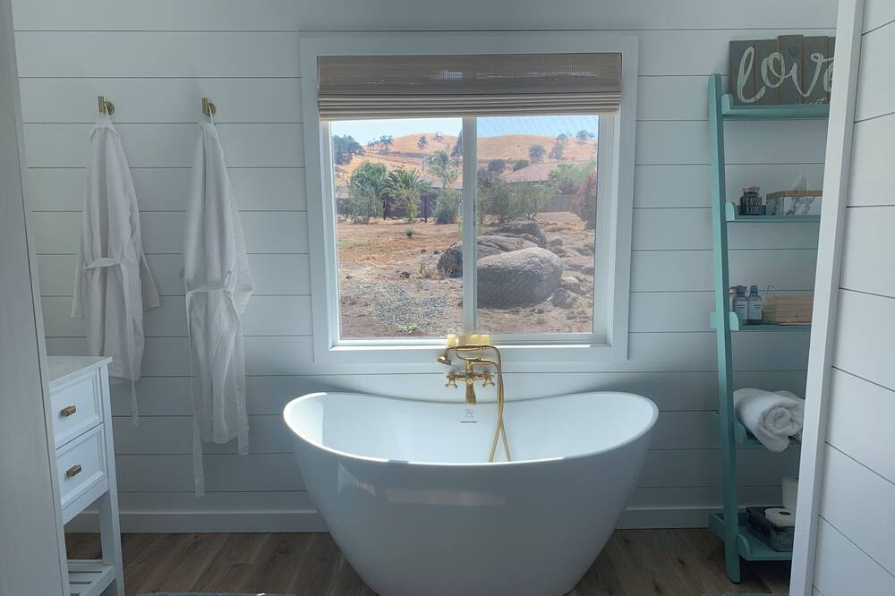 Photo of Bathroom in Springville