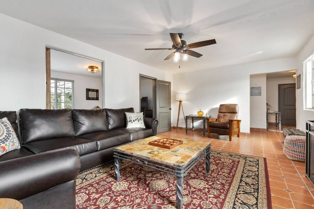 Photo of Livingroom in Paso Robles
