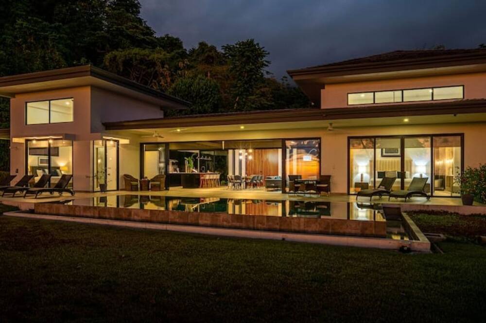 Photo of Outdoor in Punta Mala
