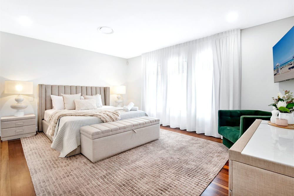 Photo of Bedroom in Mermaid Beach