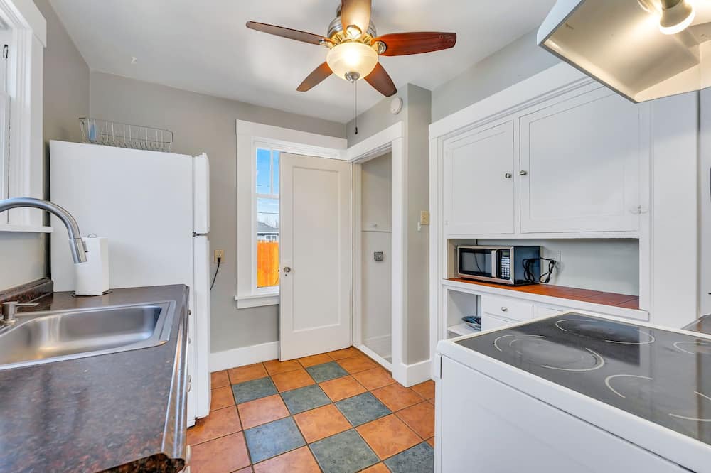 Photo of Kitchen in Midtown