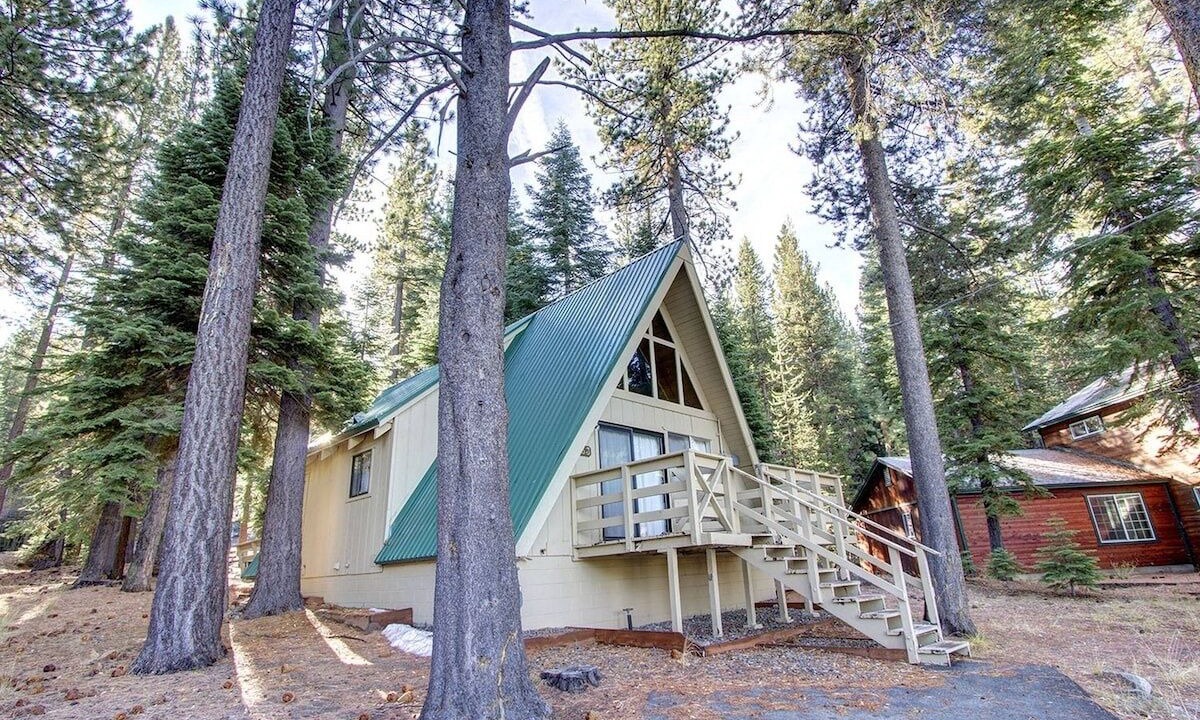 Photo of Outdoor in Pioneer Trail