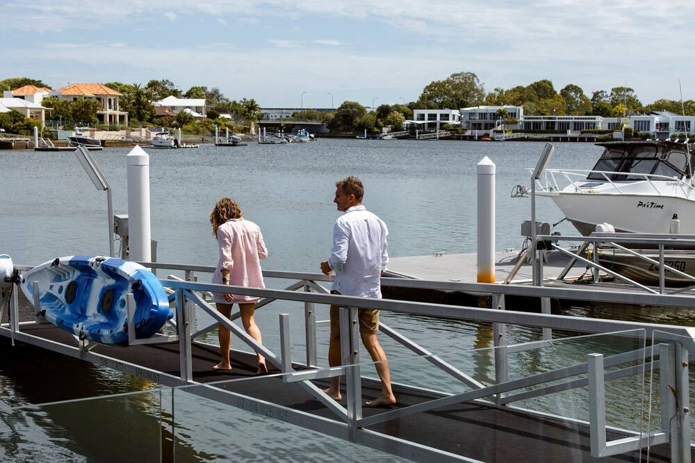 Photo of Others in Pelican Waters
