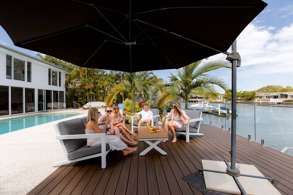 Photo of Others in Pelican Waters