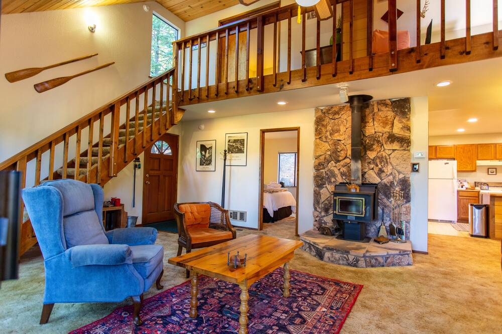Photo of Livingroom in Arnold