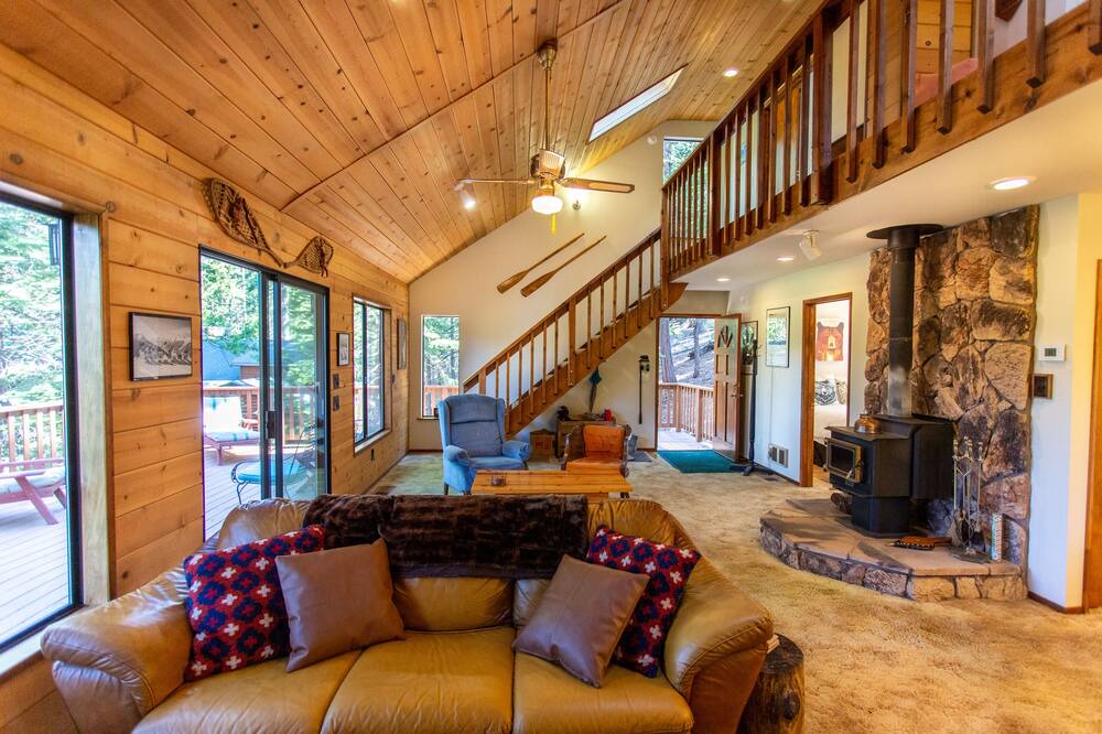 Photo of Livingroom in Arnold