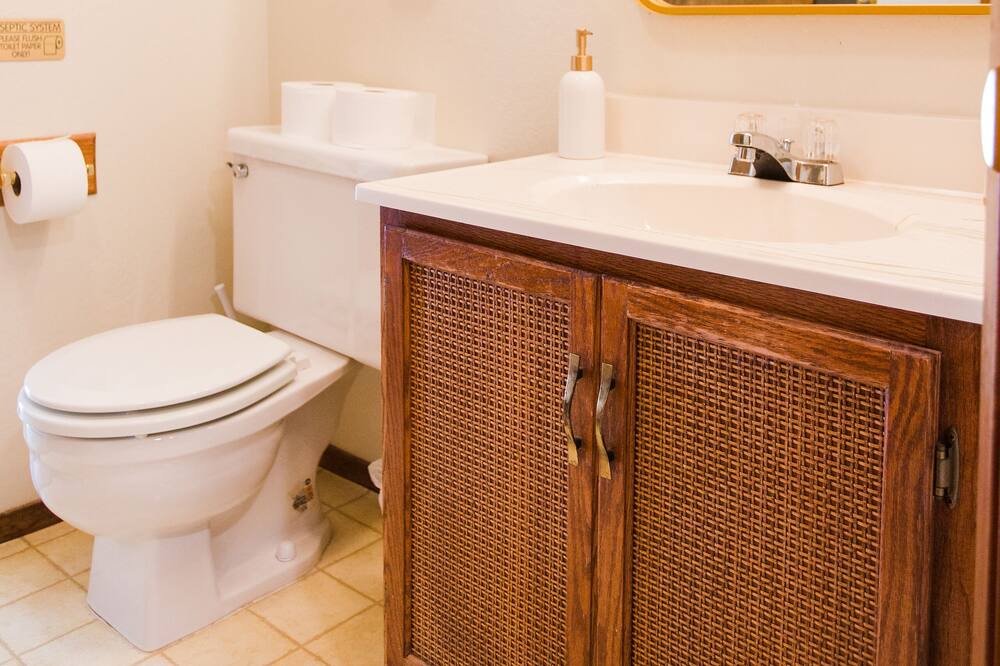 Photo of Bathroom in Arnold