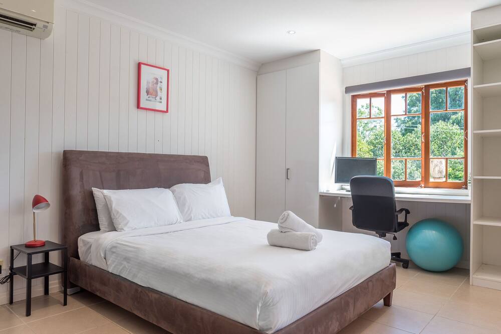 Photo of Bedroom in Bardon