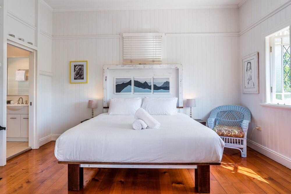 Photo of Bedroom in Bardon