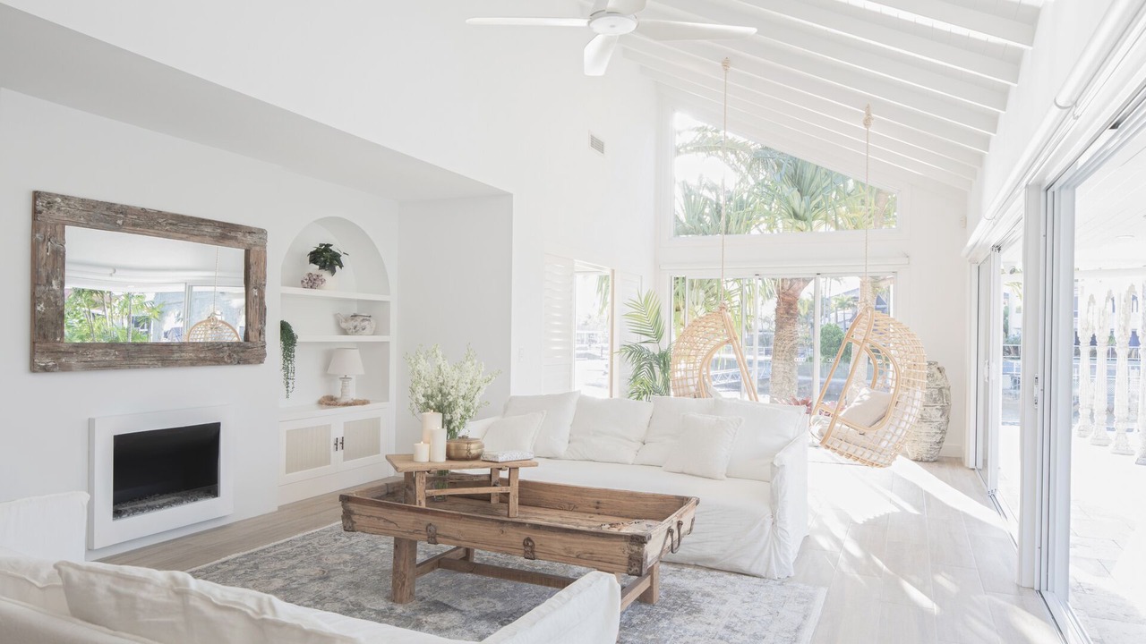 Photo of Livingroom in Runaway Bay