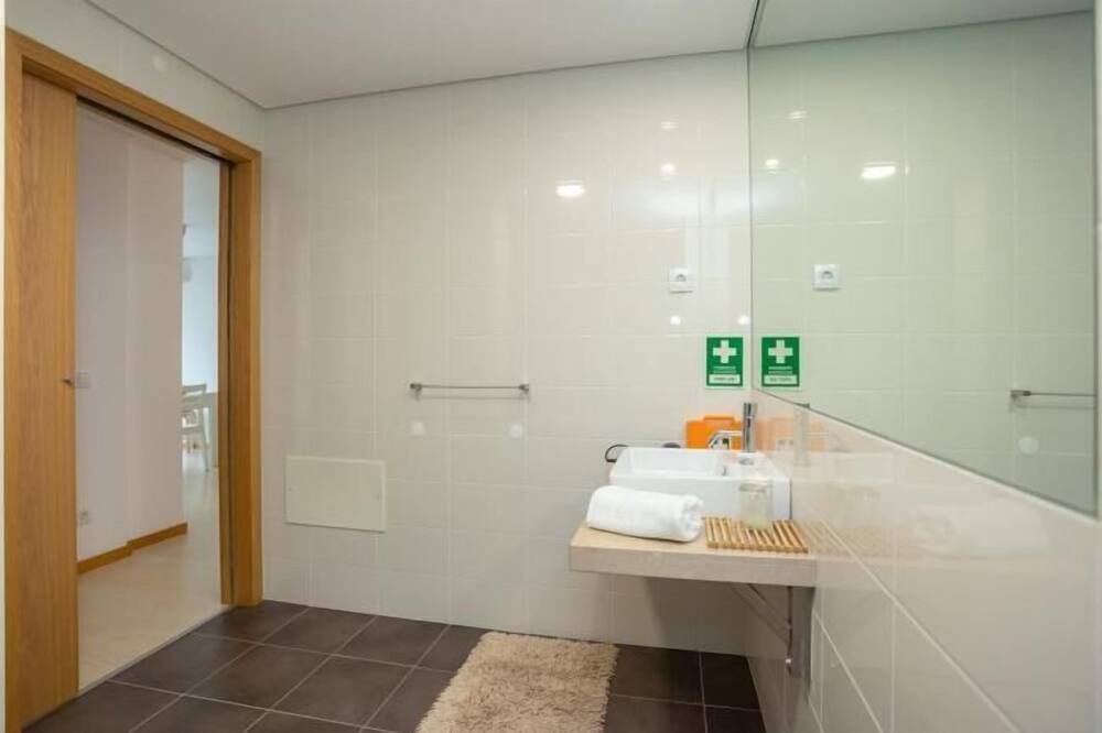 Photo of Bathroom in Sao Juliao da Figueira da Foz