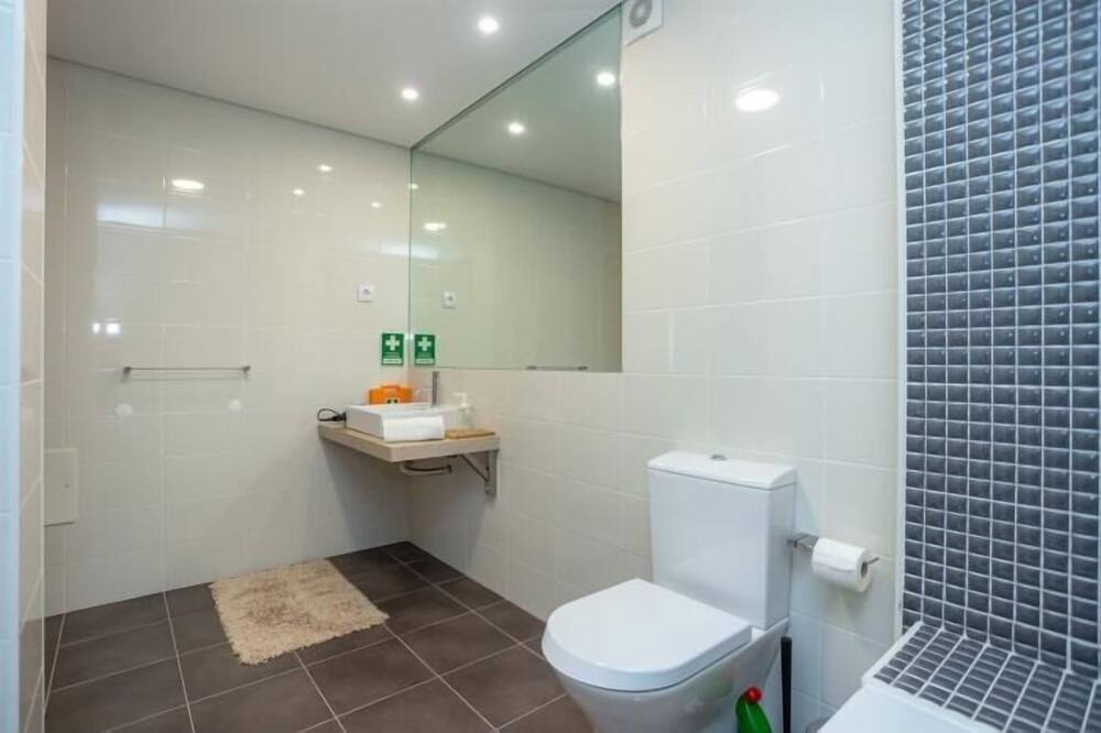 Photo of Bathroom in Sao Juliao da Figueira da Foz