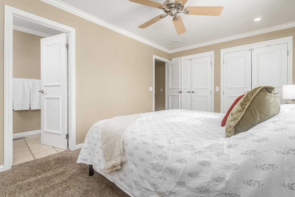 Photo of Bedroom in Lemoore