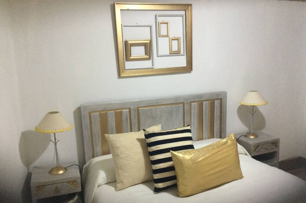 Photo of Bedroom in Seia