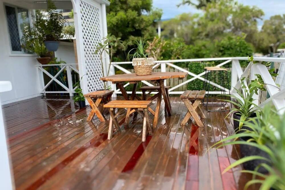 Photo of Outdoor in Moffat Beach