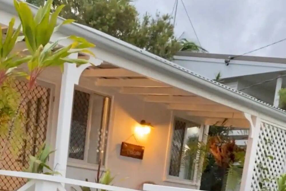 Photo of Outdoor in Moffat Beach